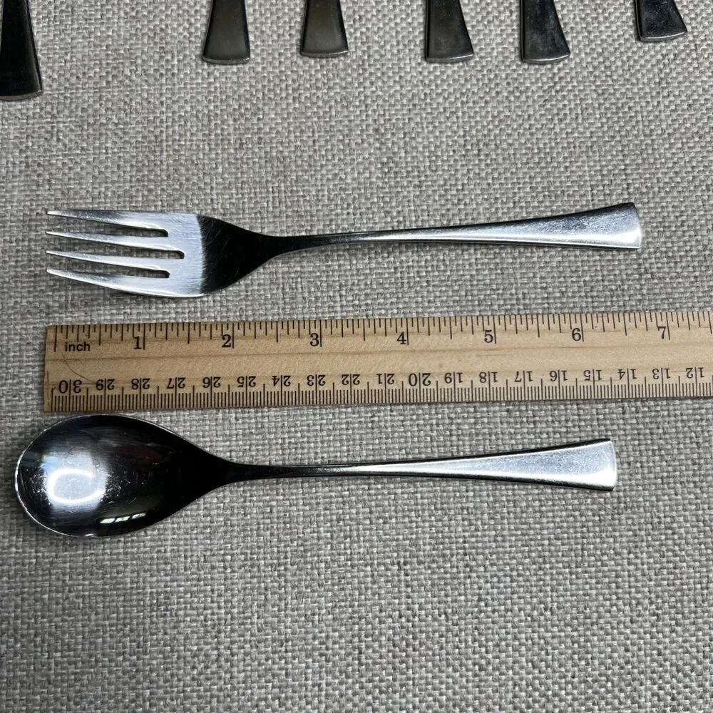 Stanley Roberts SRB284 Stainless Flatware Japan 44 PCS